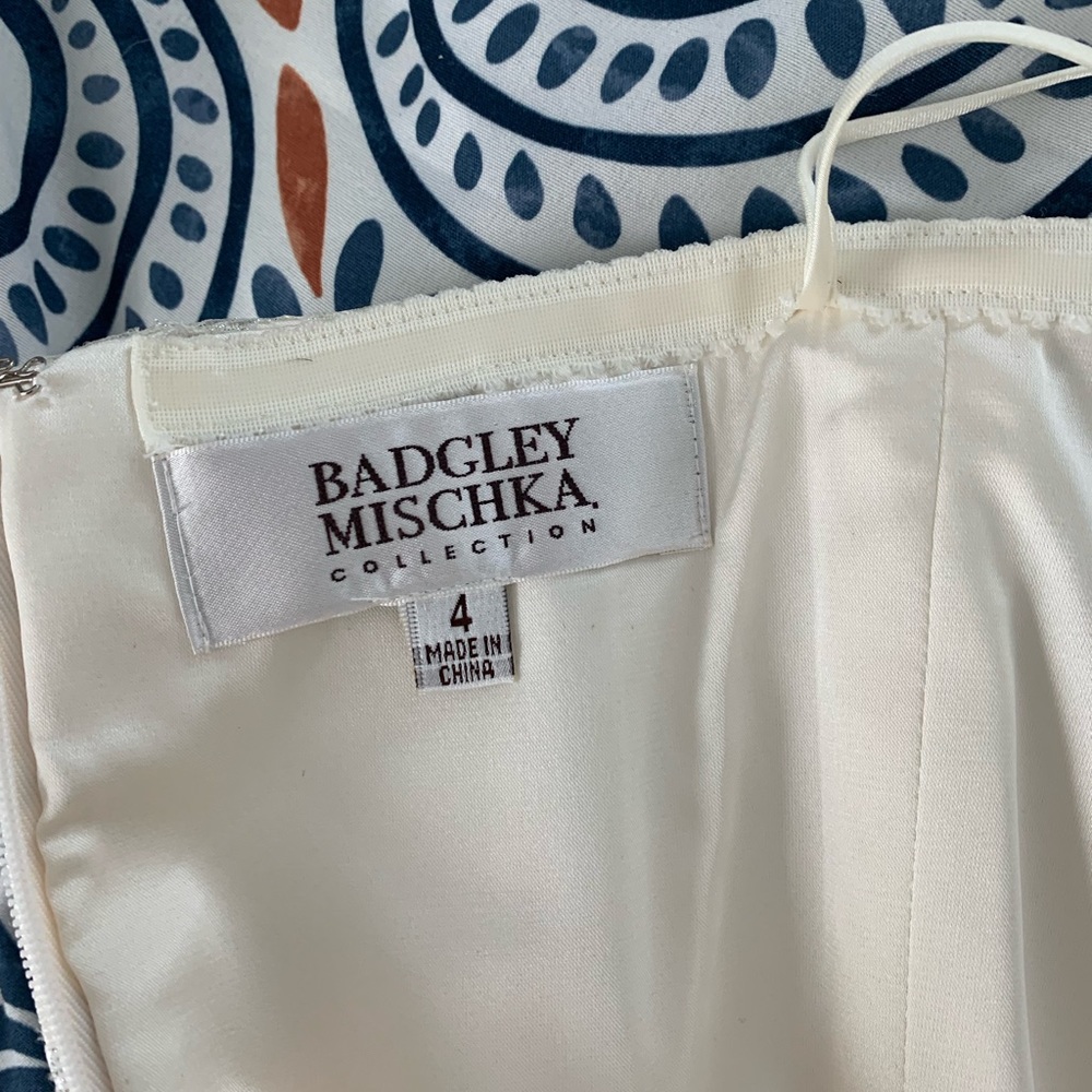 NWT Badgley Mischka Collection ivory lace strapless wedding dress 4 - Picture 9 of 11